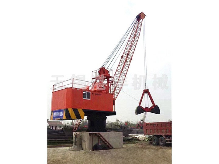 HGQ型10t高架帶載港口吊機(jī)